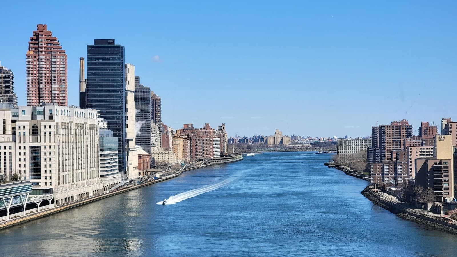 Roosevelt Island Tramway - Image 1