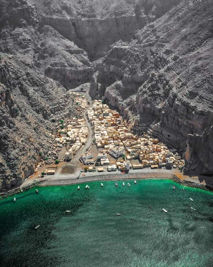 Kumzar Village - Image 1