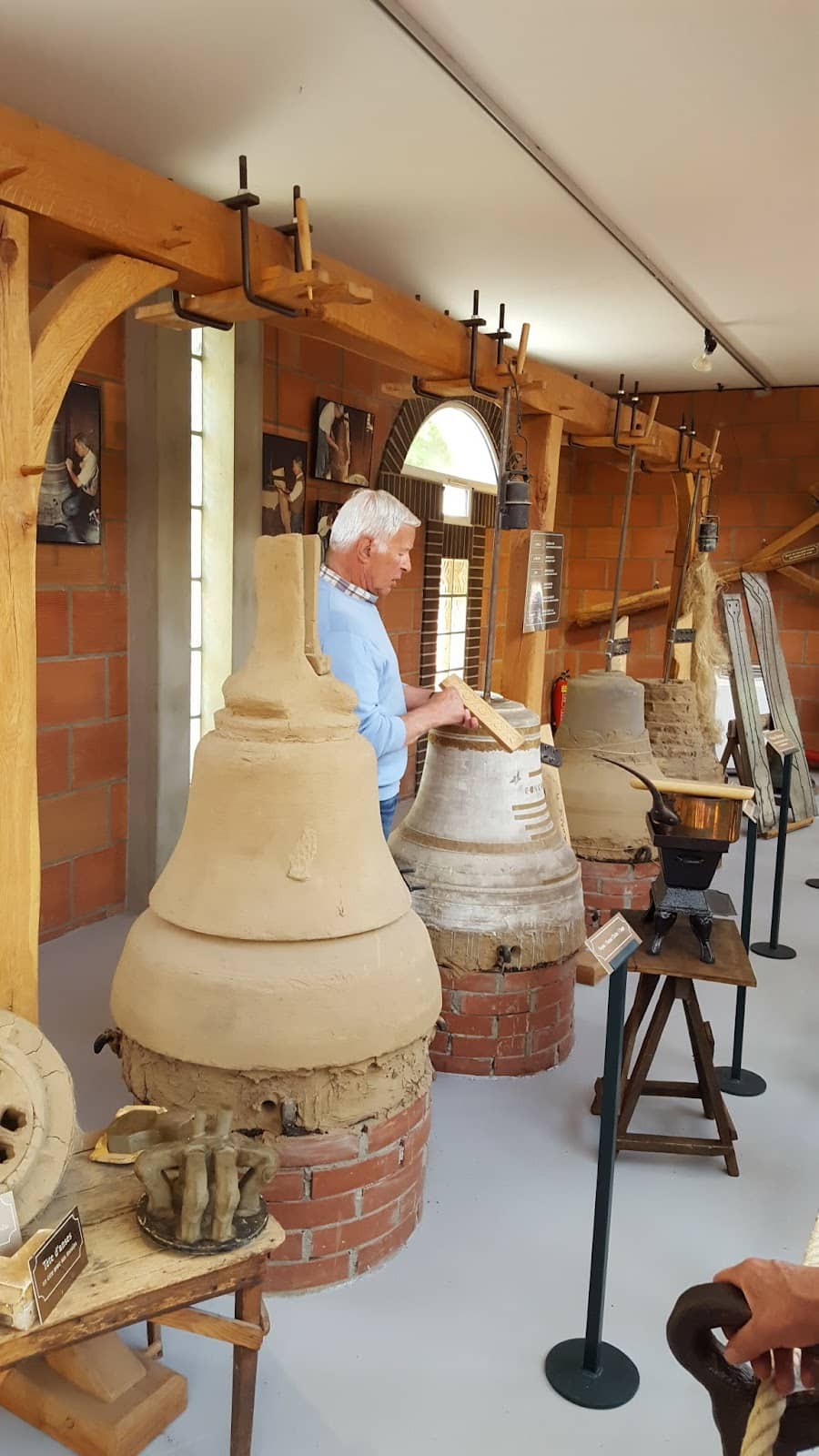 Transmission of Knowledge