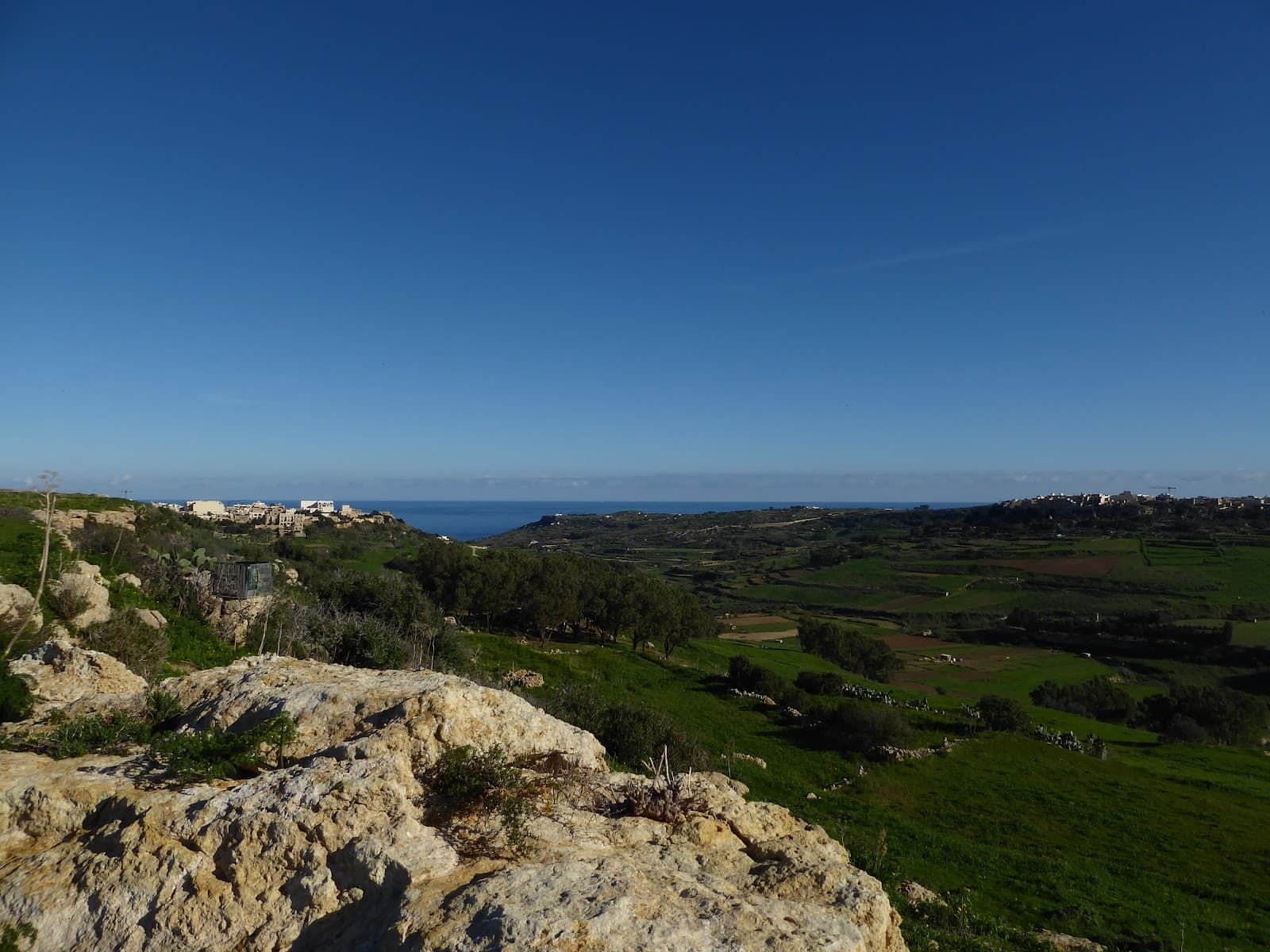 Nuffara Hill - Image 1