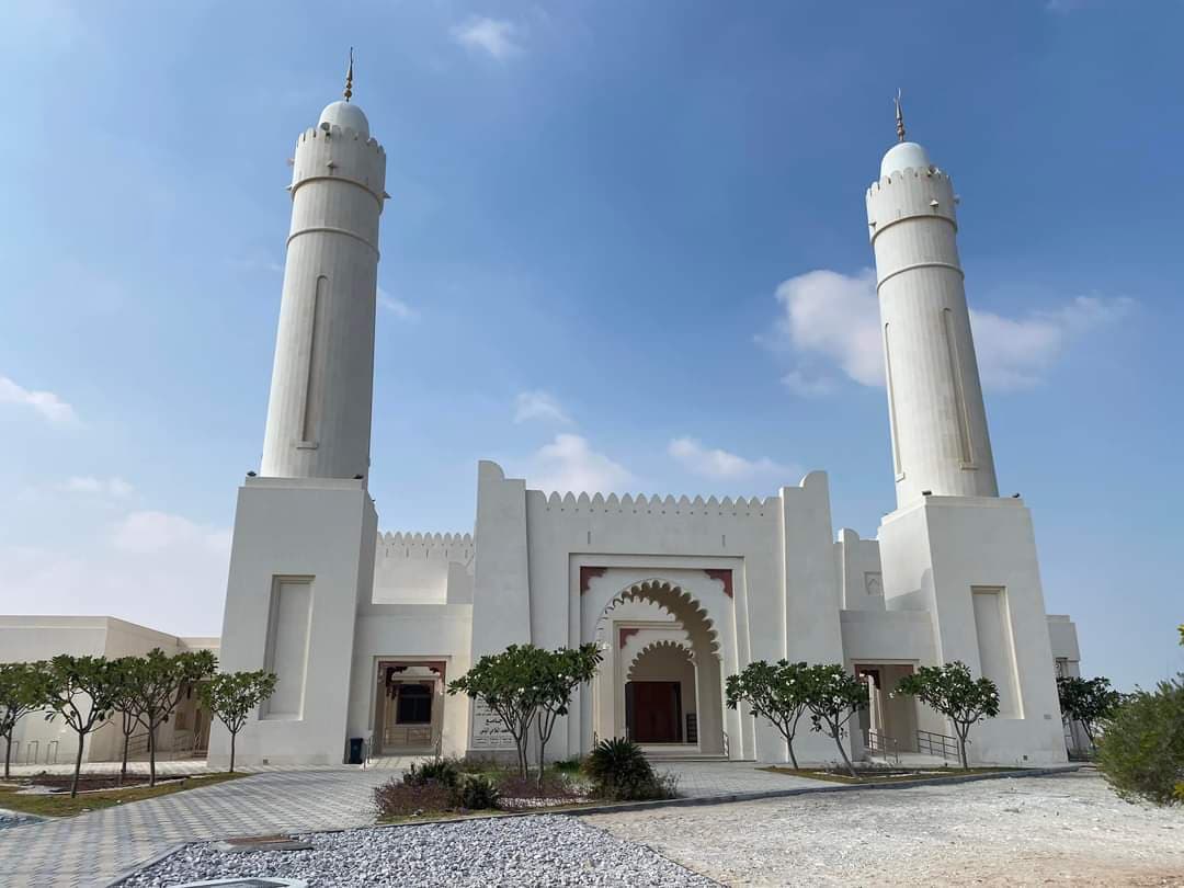 Al Mirfa Beach Abu Dhabi - Image 1