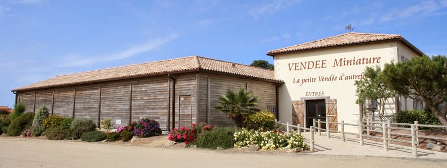 Vendée Miniature (Brétignolles) - Image 1