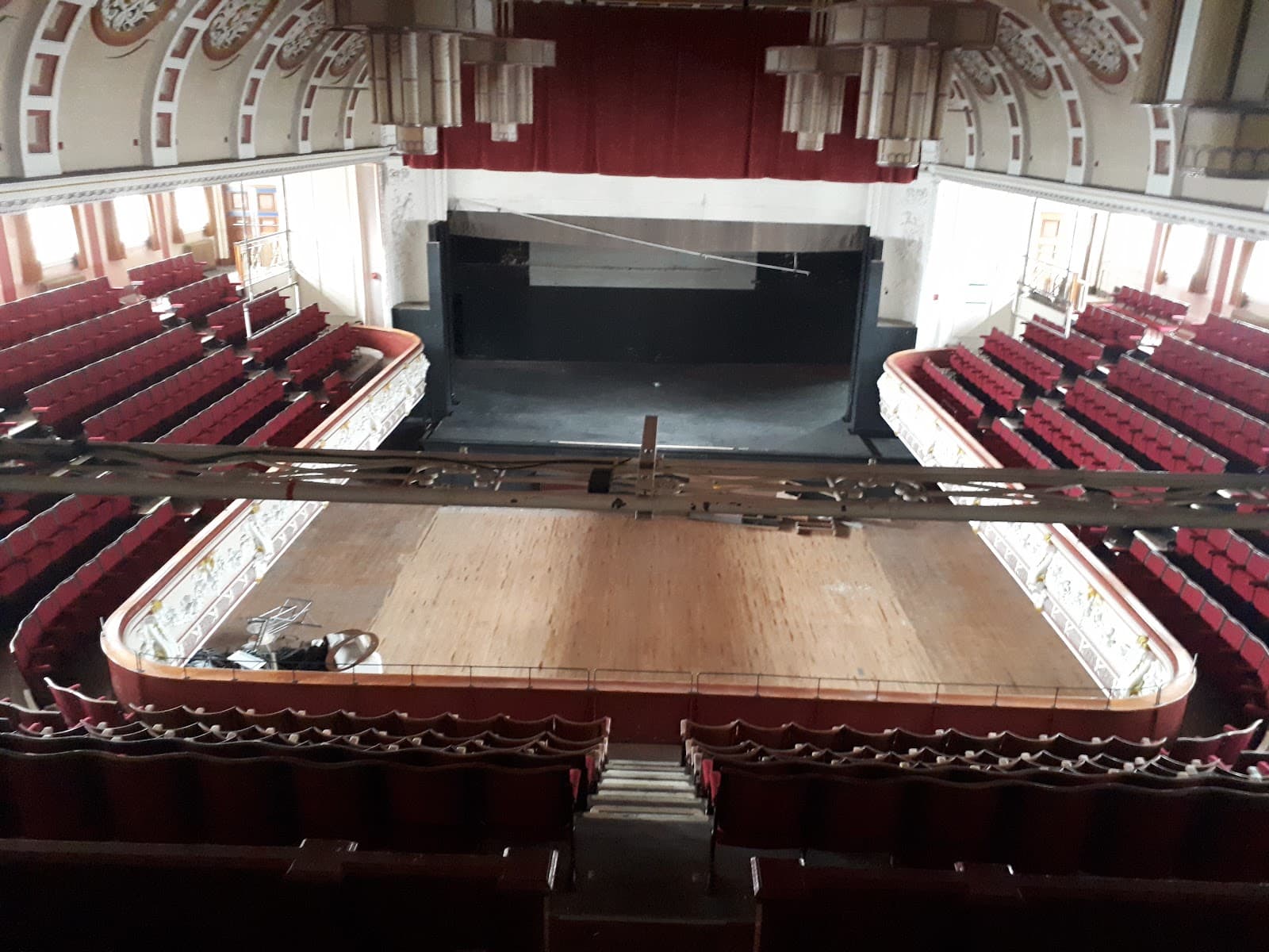 Queen's Theatre, Burslem - Image 1