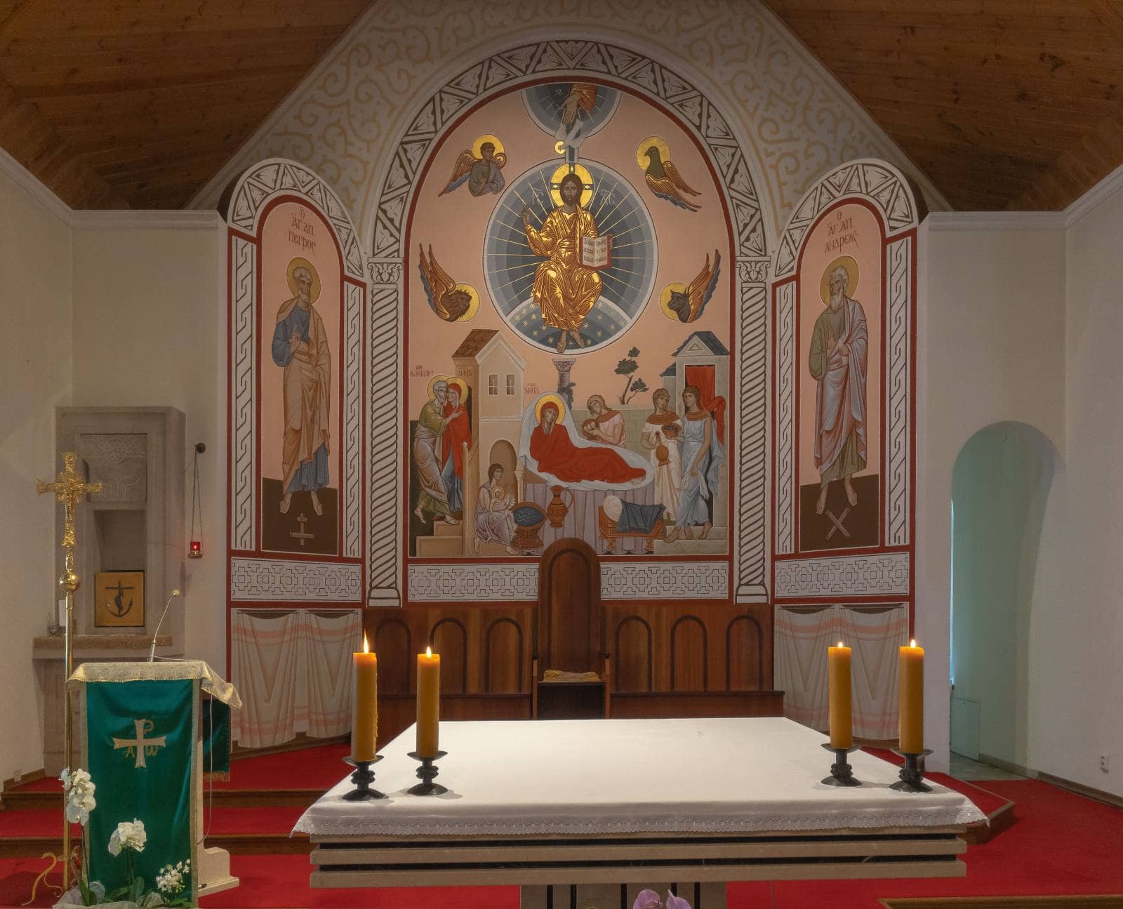 Well-Decorated Courtyard