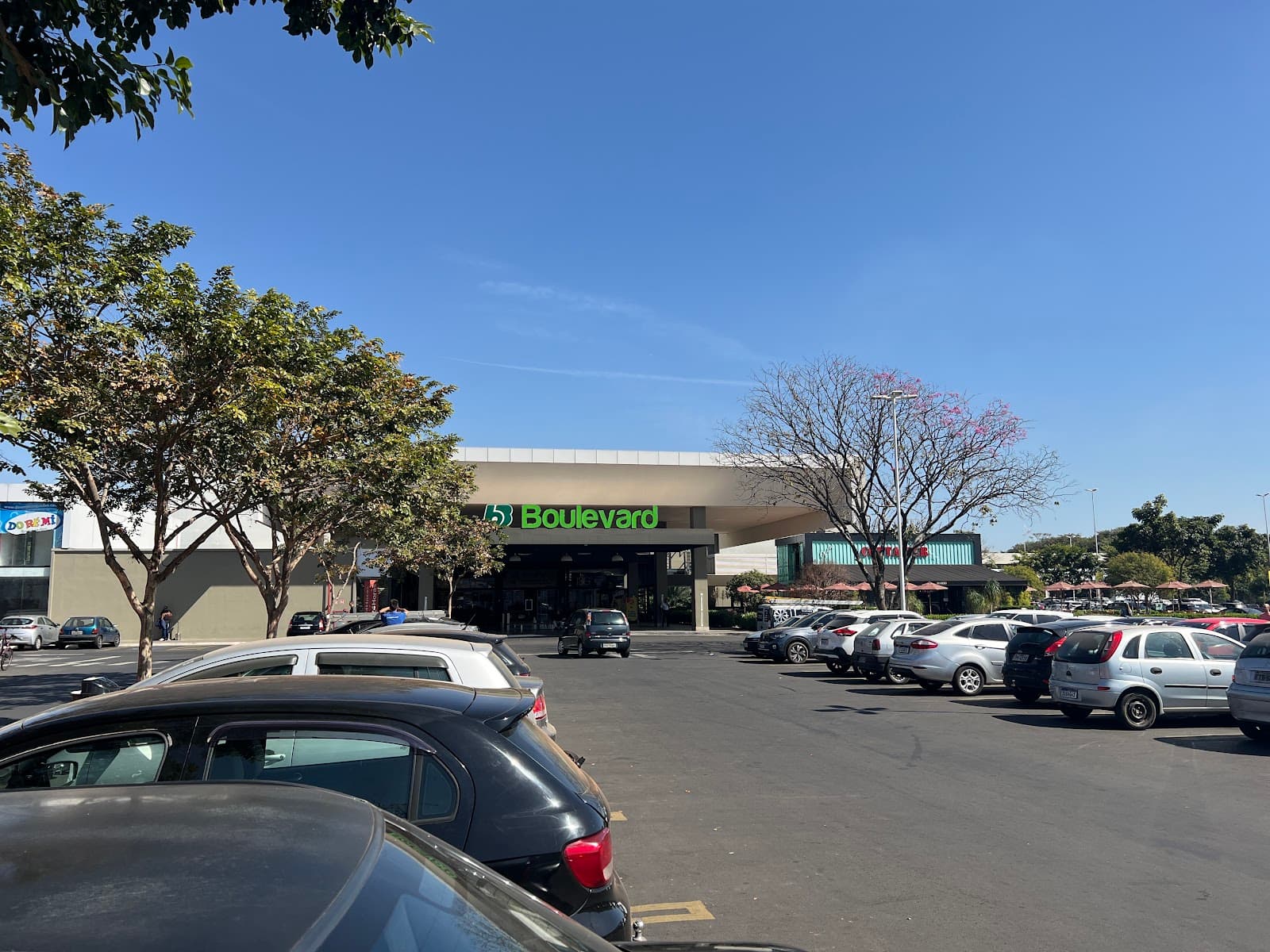 McDonald's Boulevard Mogi Guaçu Brazil - Image 1
