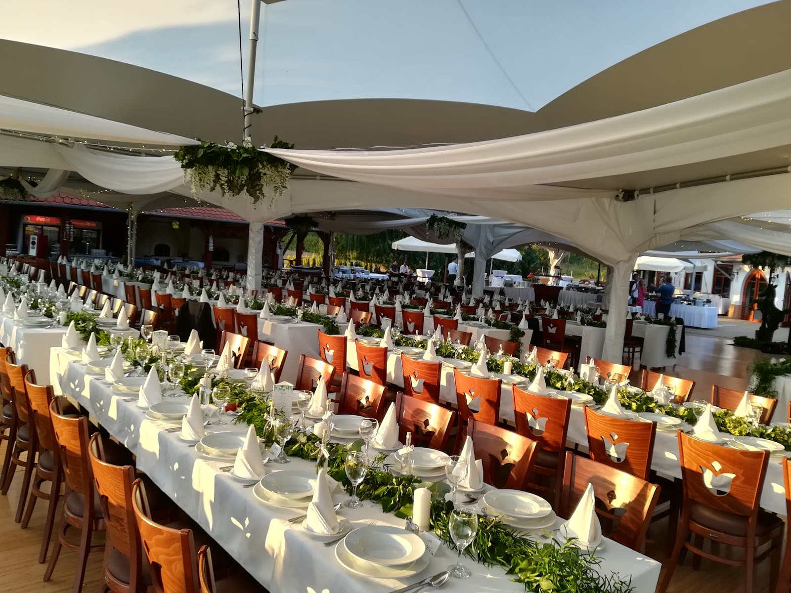 Lázár Equestrian Park - Image 1