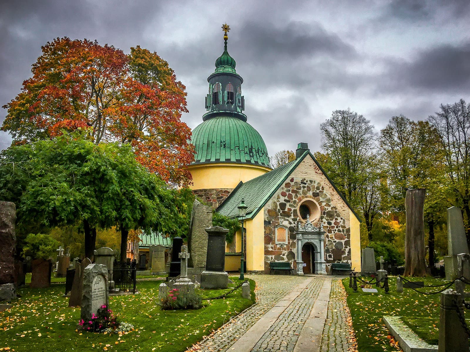 Solna Church - Image 1