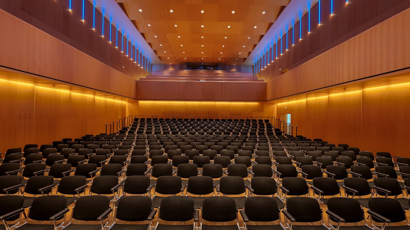 Kulturbühne Ambach - Image 1