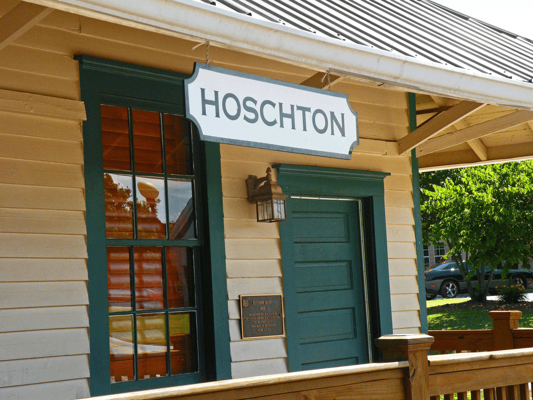 Spacious Outdoor Deck