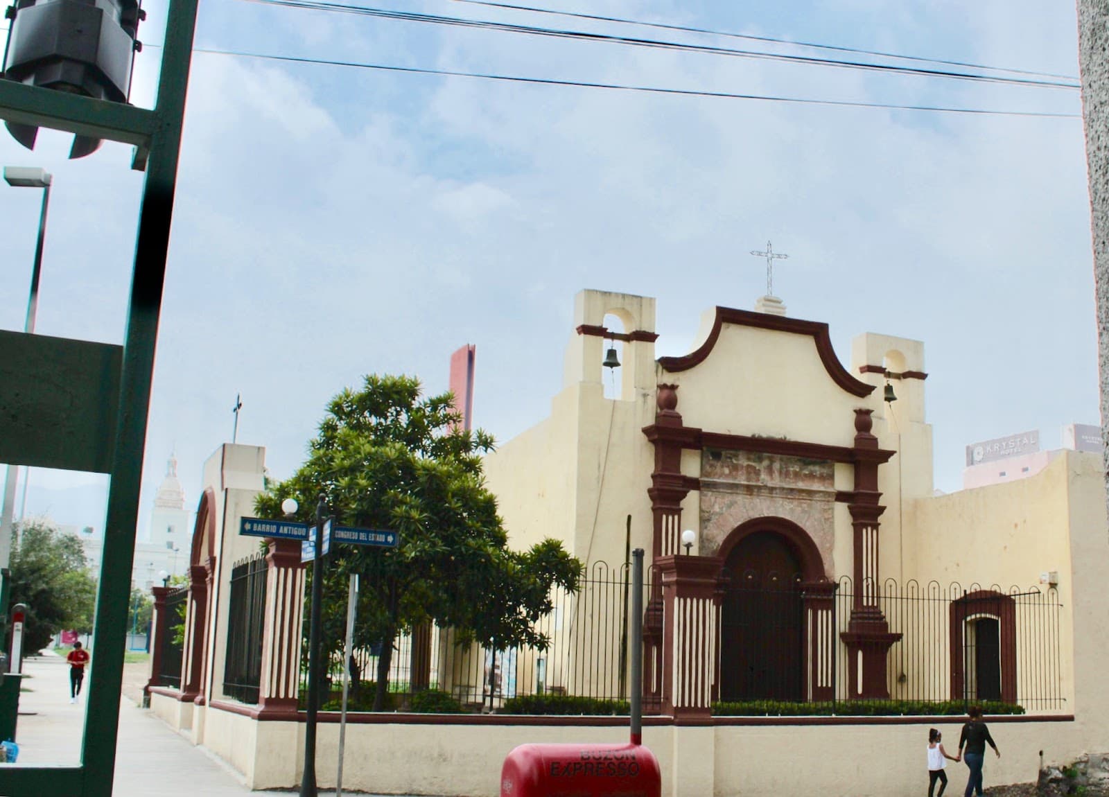 Capilla de los Dulces Nombres - Image 1