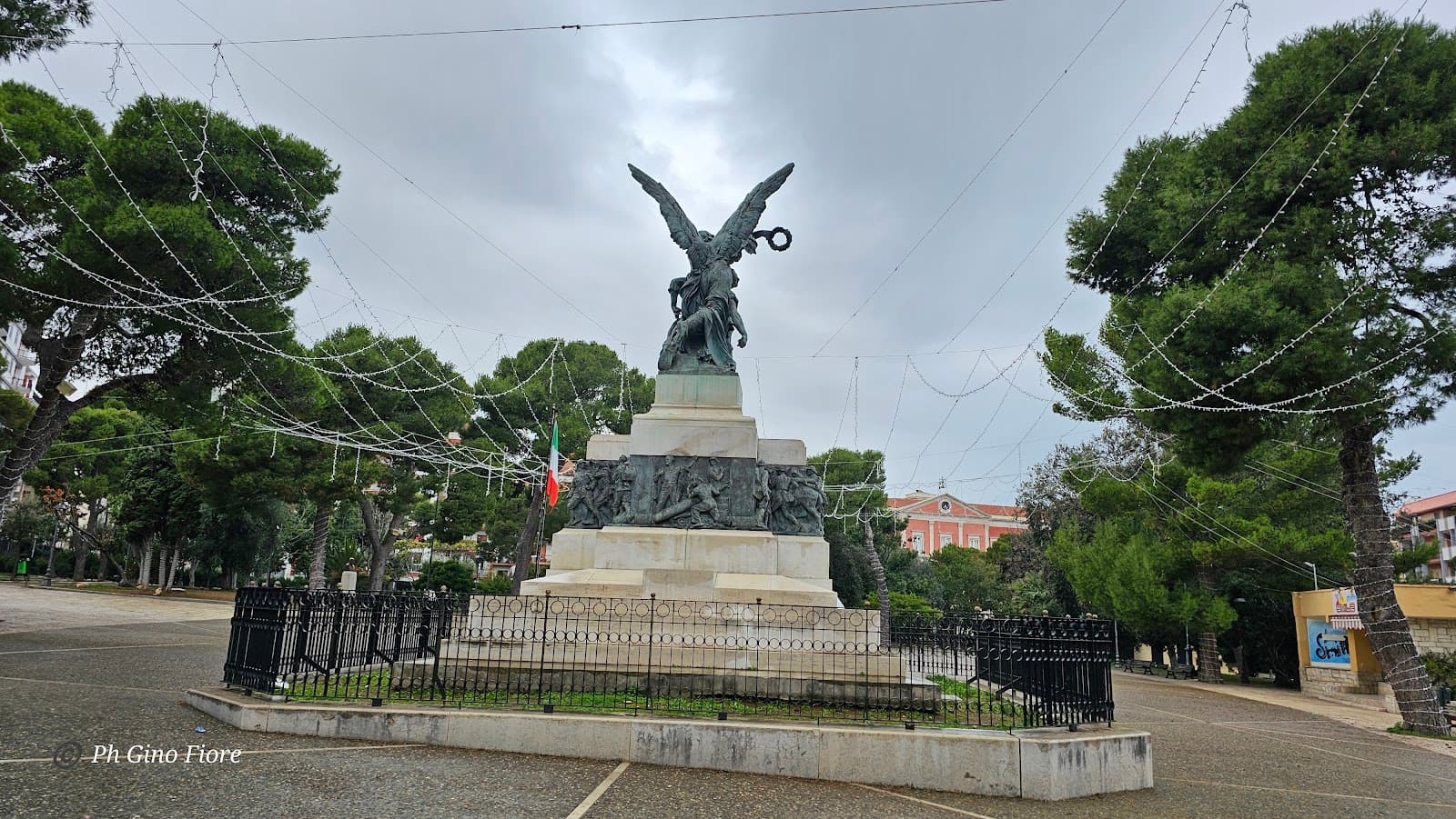 Villa Comunale Garibaldi (public gardens) - Image 1