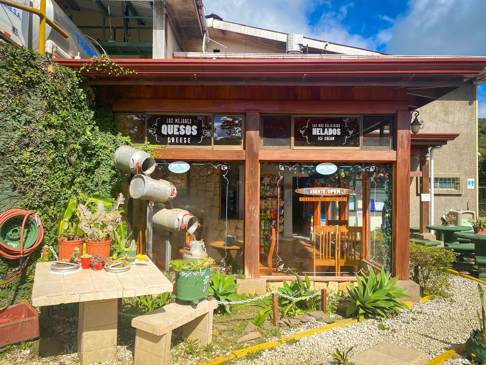 Monteverde Cheese House - Image 1