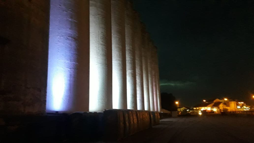 Silos y Murales del Puerto - Image 1