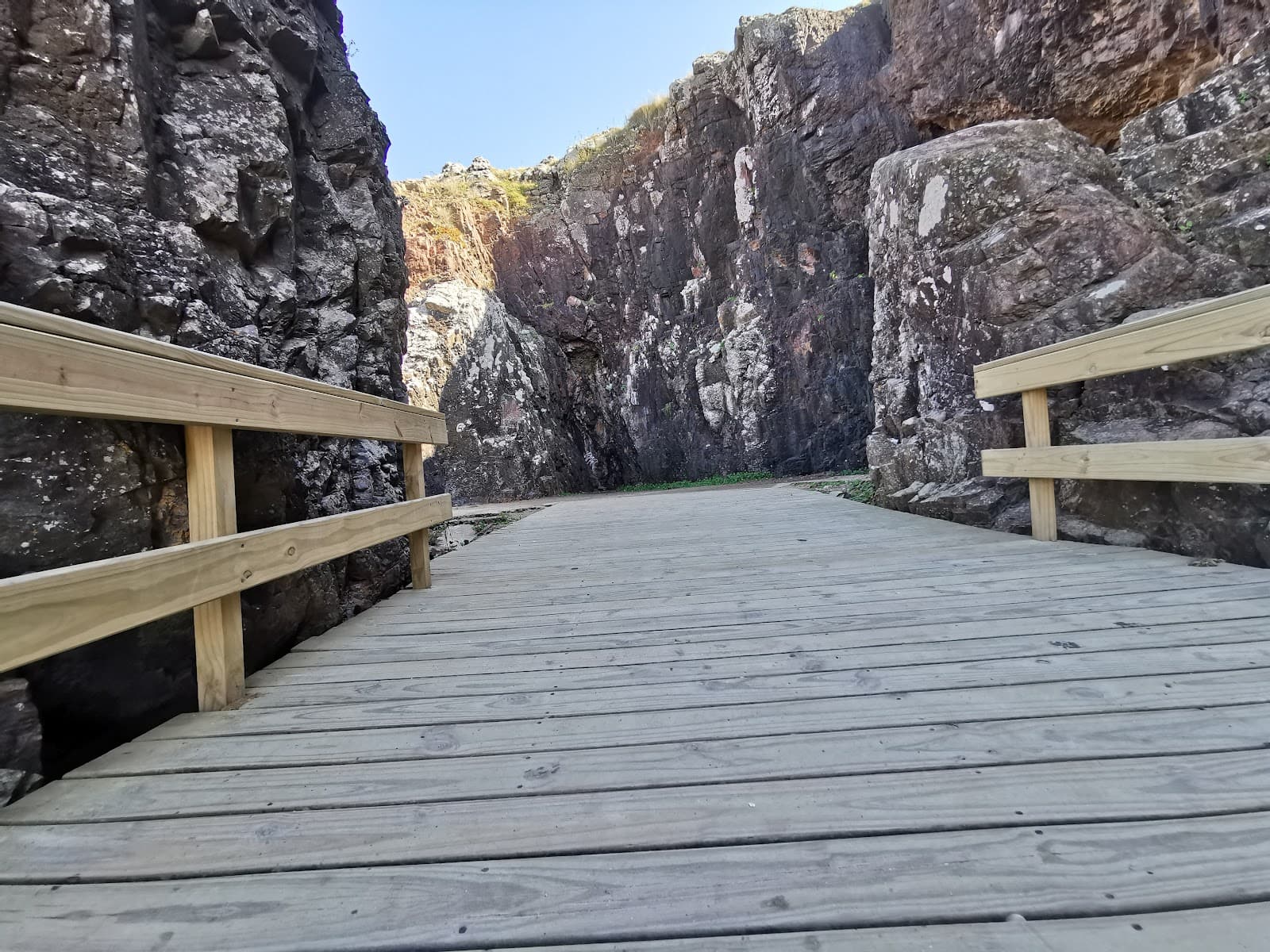 Las Grutas Beach Punta Ballena - Image 1