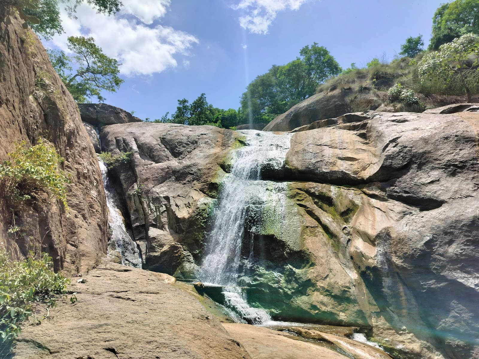 Komutteri Lake (Jawadhu) - Image 1