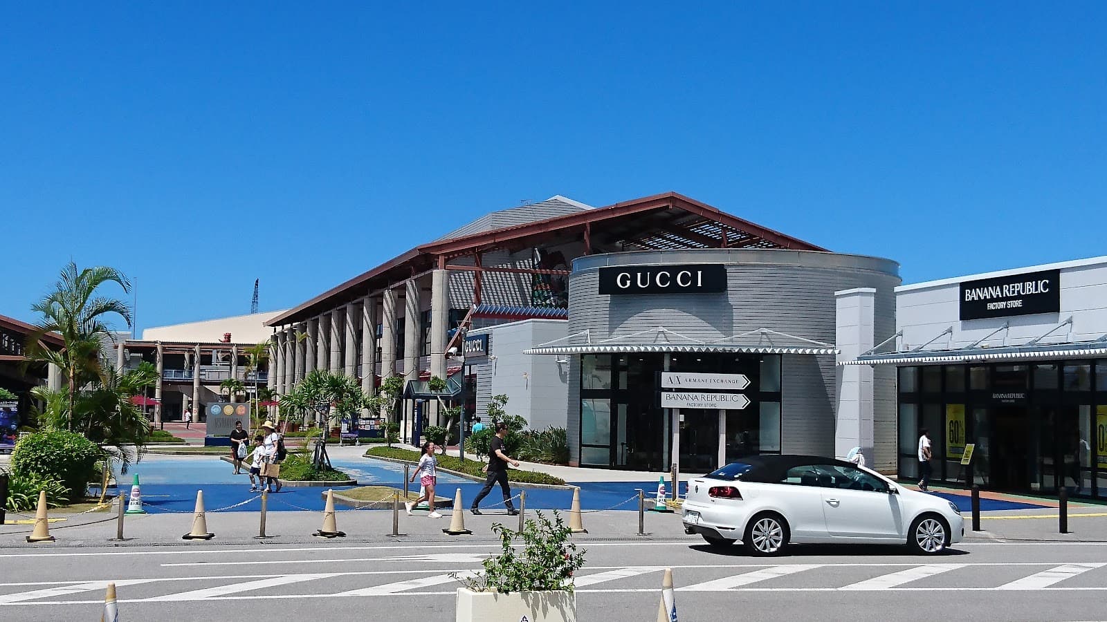 Okinawa Outlet Mall Ashibinaa - Image 1
