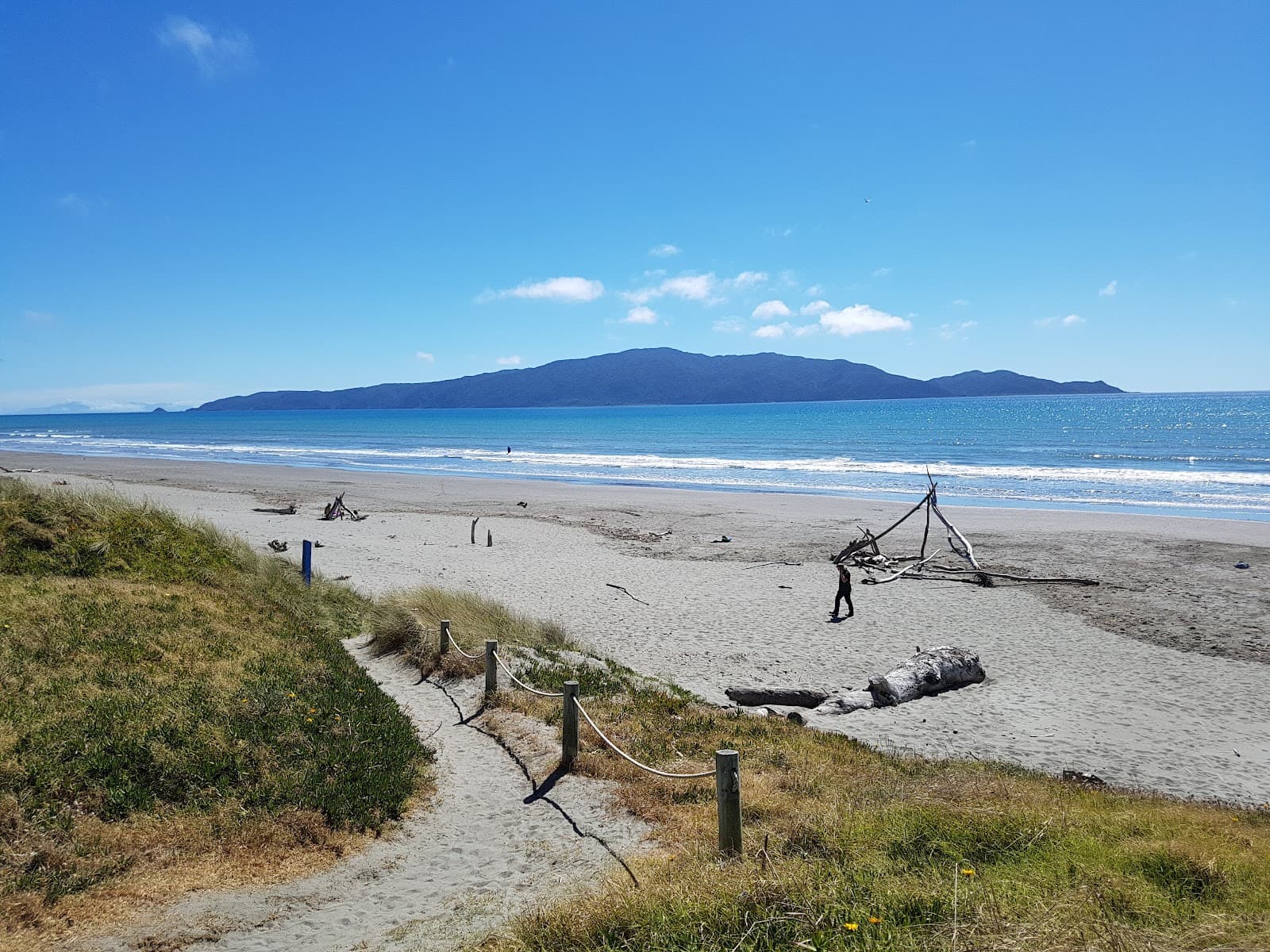 Waikanae Beach - Image 1