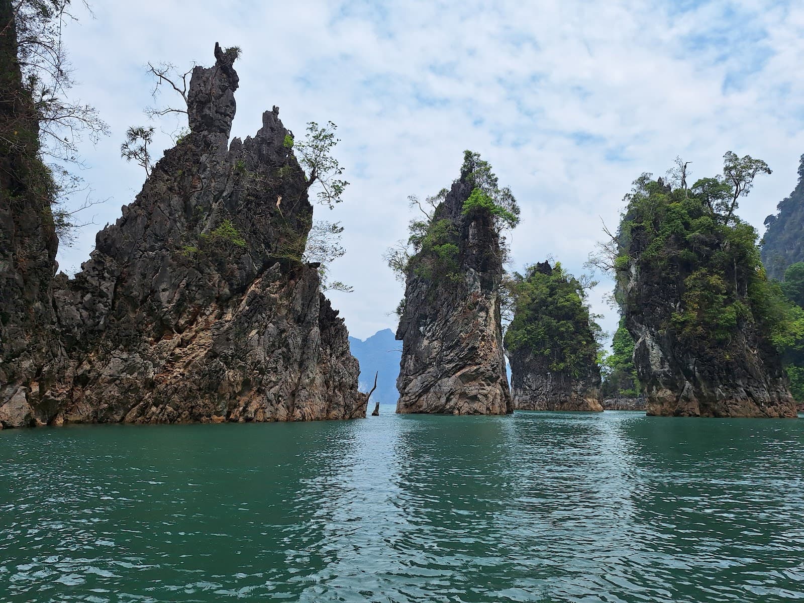 Cheow Lan Lake (Ratchaprapha Dam) - Image 1