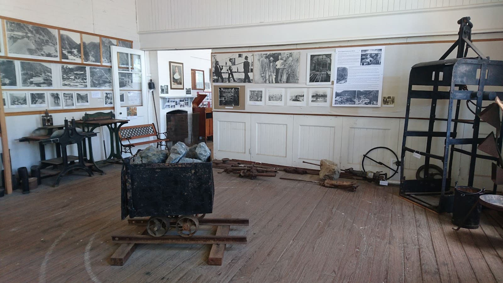Hillgrove Historic Village - Image 1