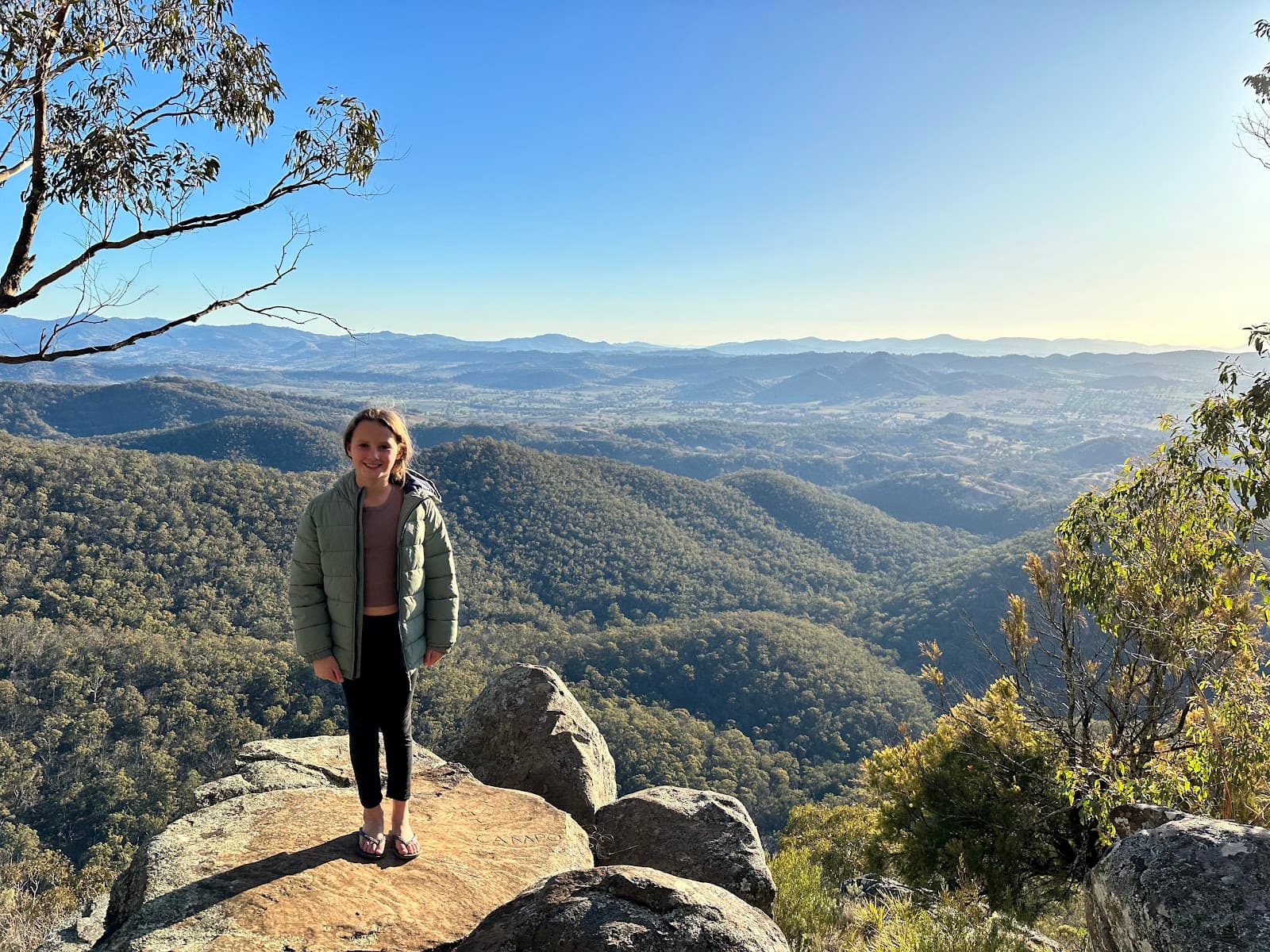 Hanging Rock Lookout - Image 1