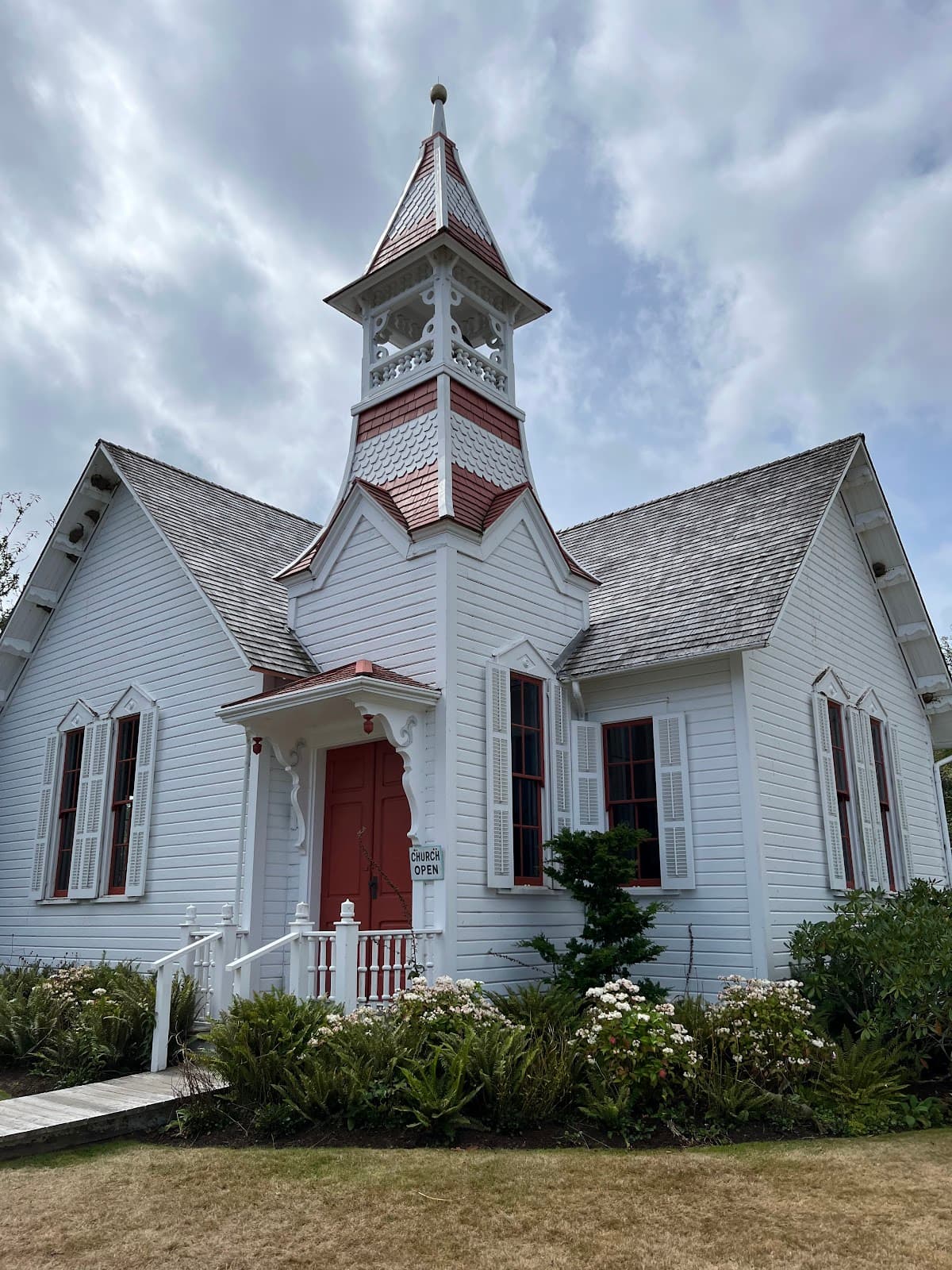 Oysterville Church - Image 1