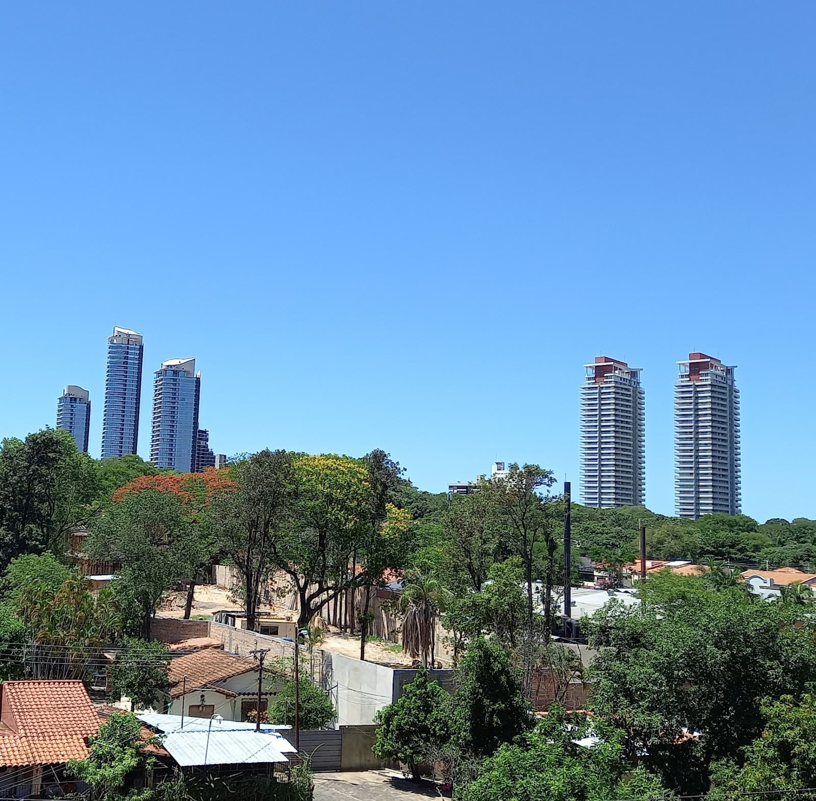 Trinidad Barrio - Image 1