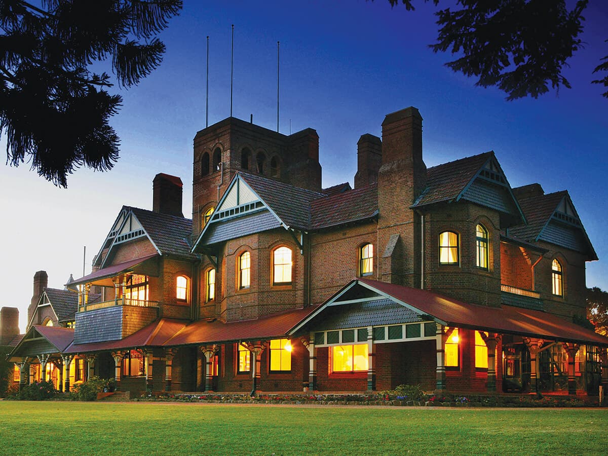 University of New England (UNE) Campus - Image 1