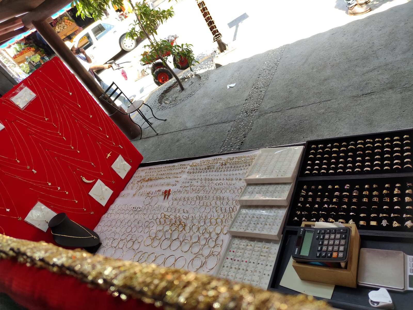 Petatlán Gold Market - Image 1