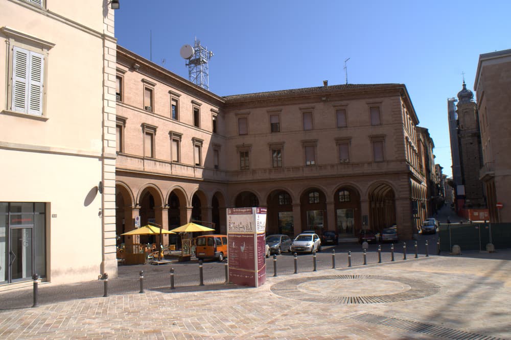 Piazza Vittorio Veneto - Image 1