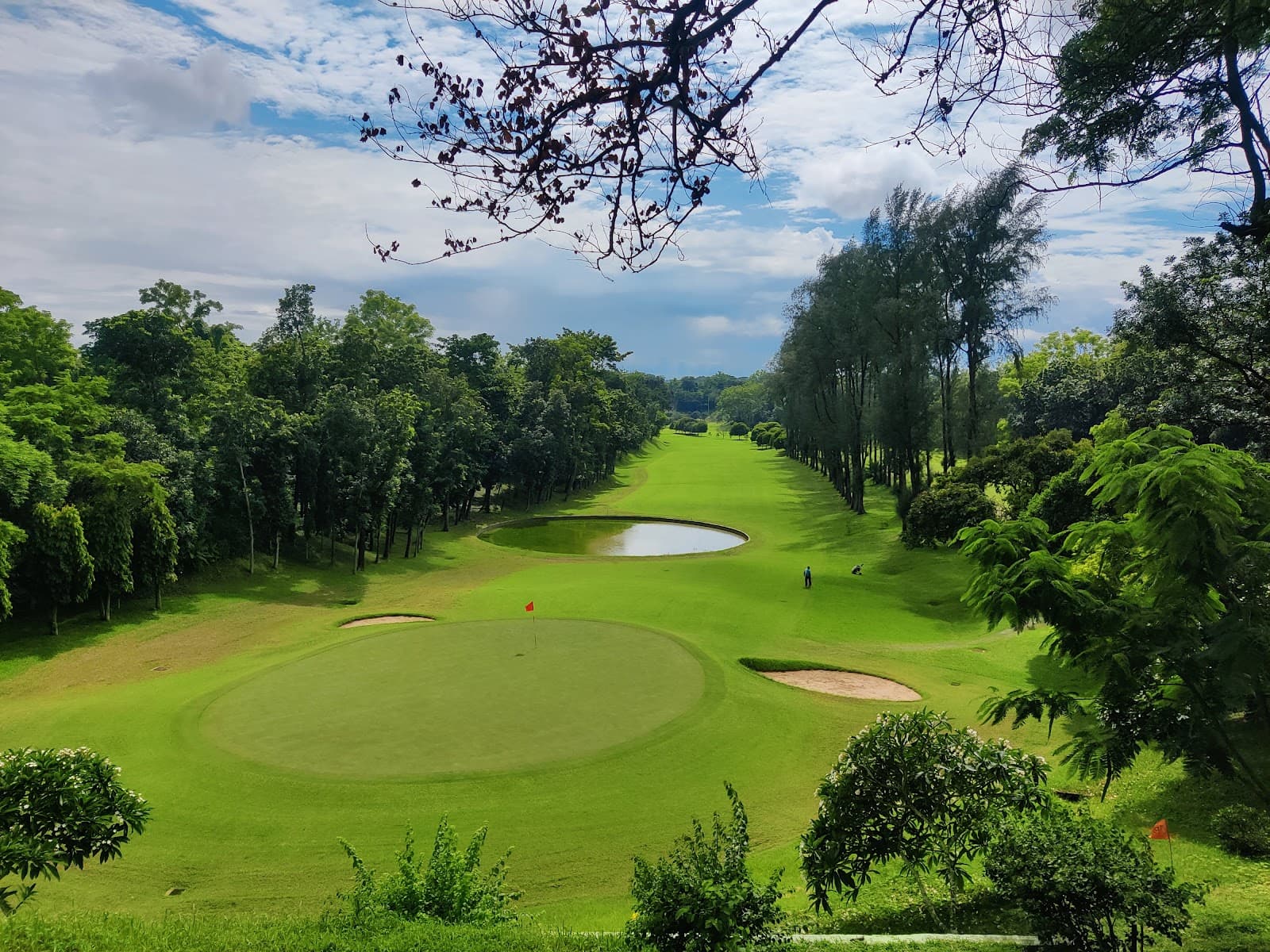 Bhatiary Golf & Country Club - Image 1