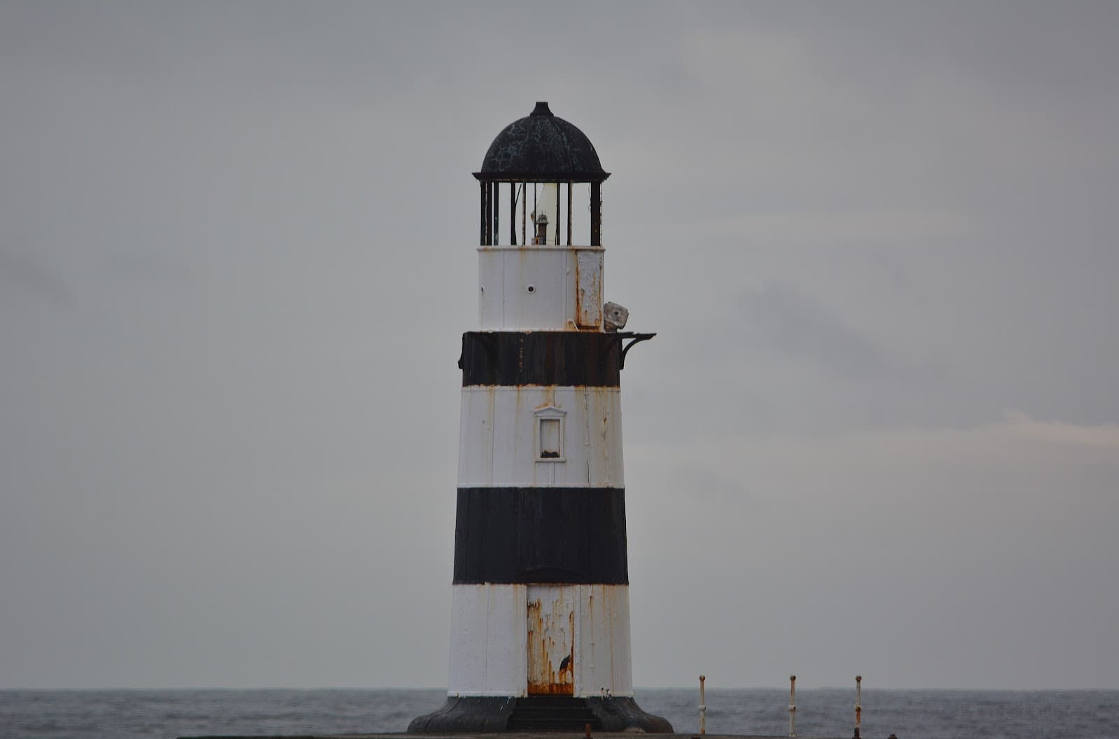 Seaham Harbour Pier & Lighthouse - Image 1