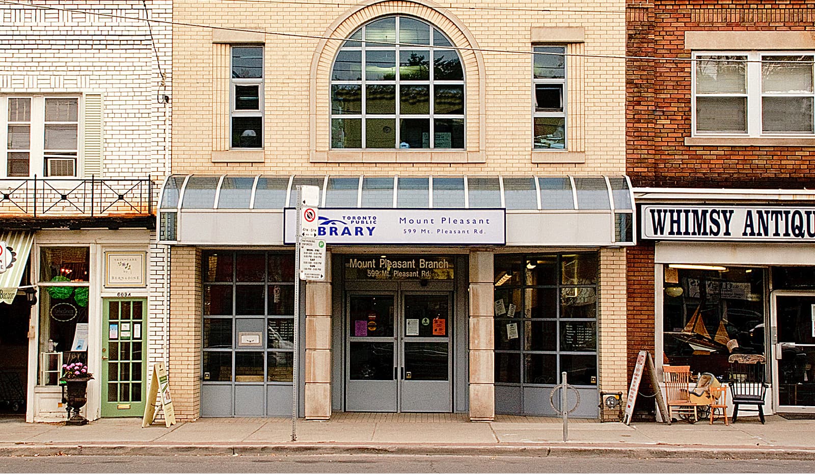Mount Pleasant Library - Image 1