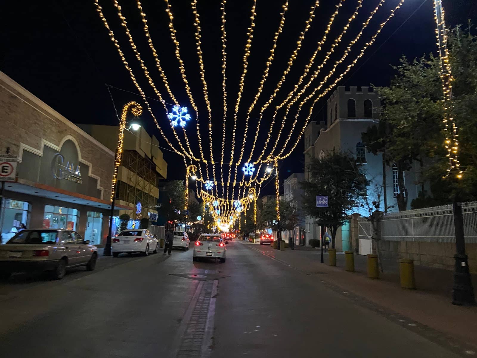 Local Markets & Artisans