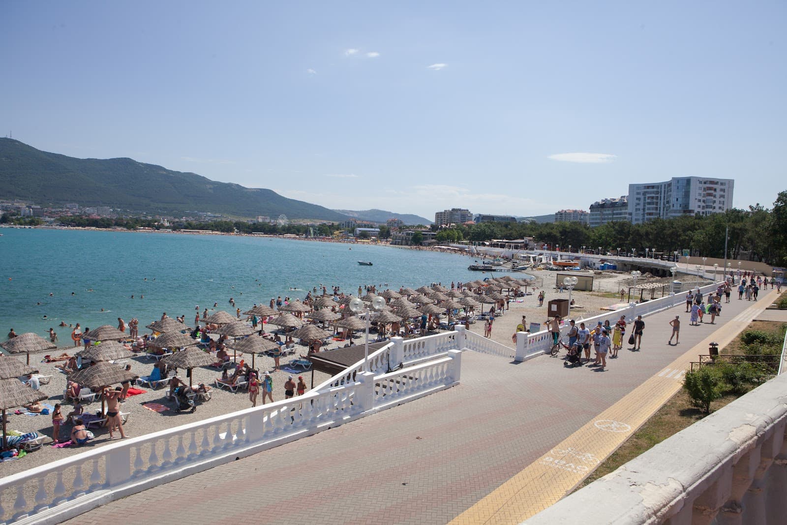 Tolstyy Mys Beach - Image 1