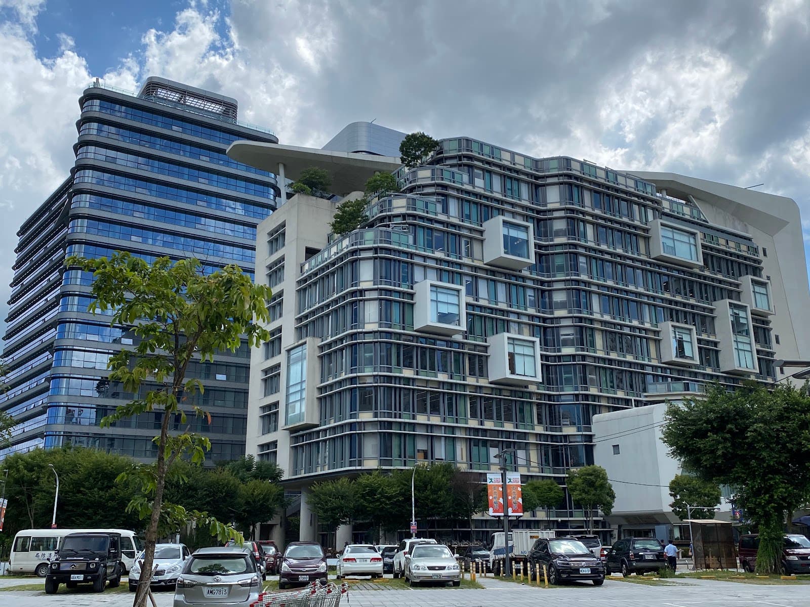 New Taipei City Library (Main Library) - Image 1