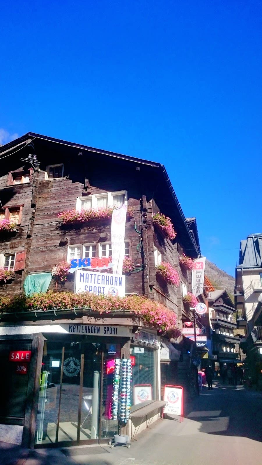 Zermatt Sports Shop - Image 1