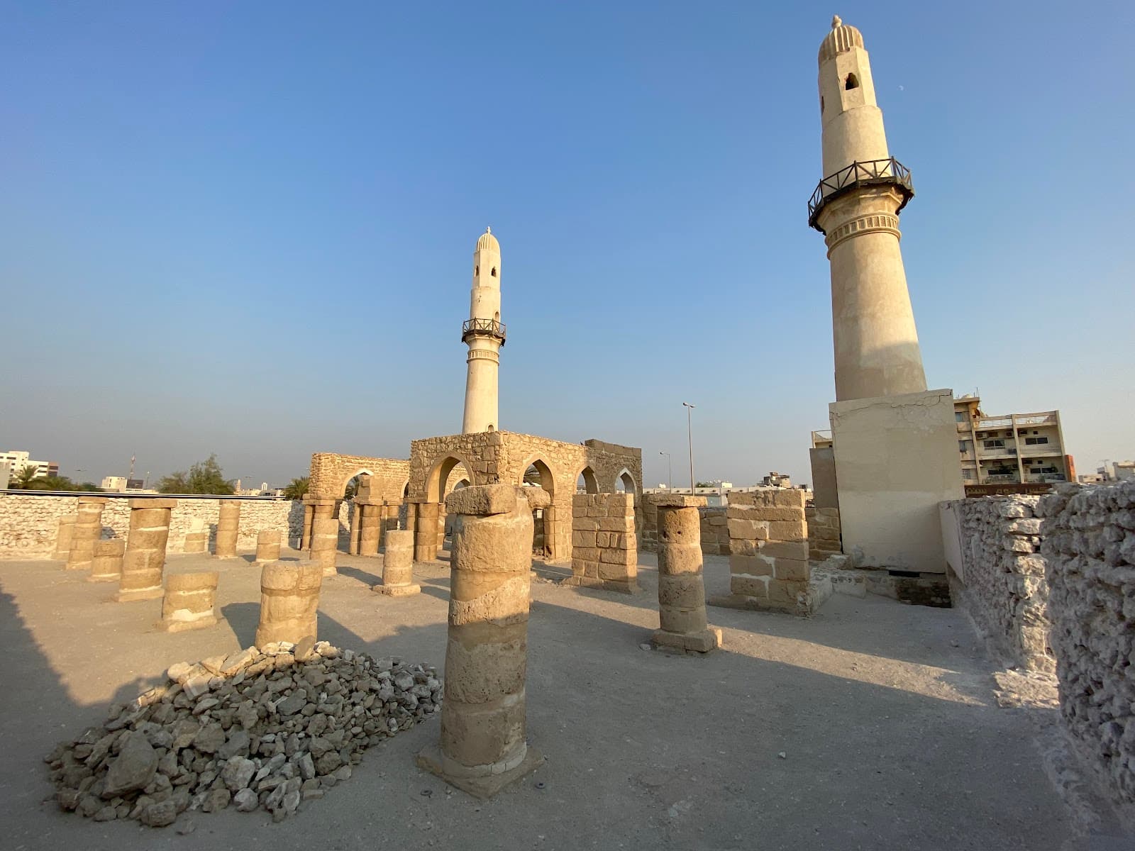 Khamis Mosque - Image 1