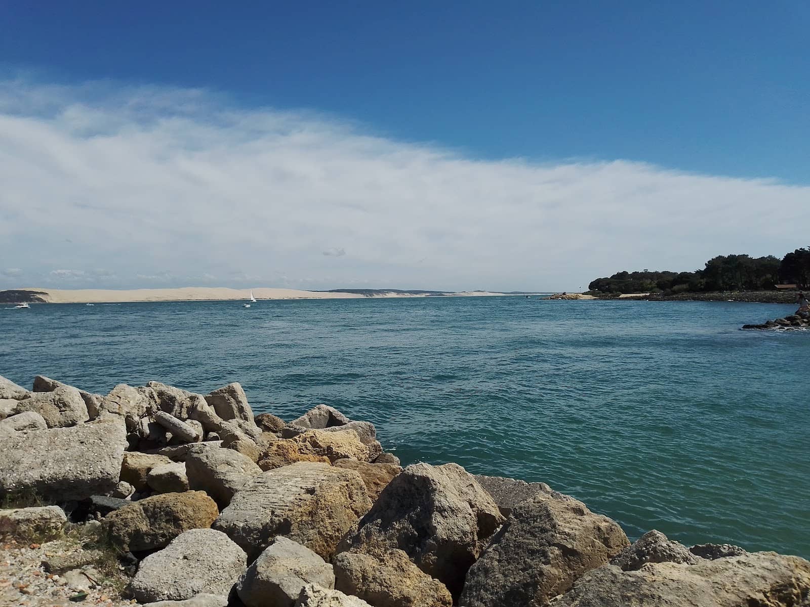 Mimbeau Neighborhood Charm