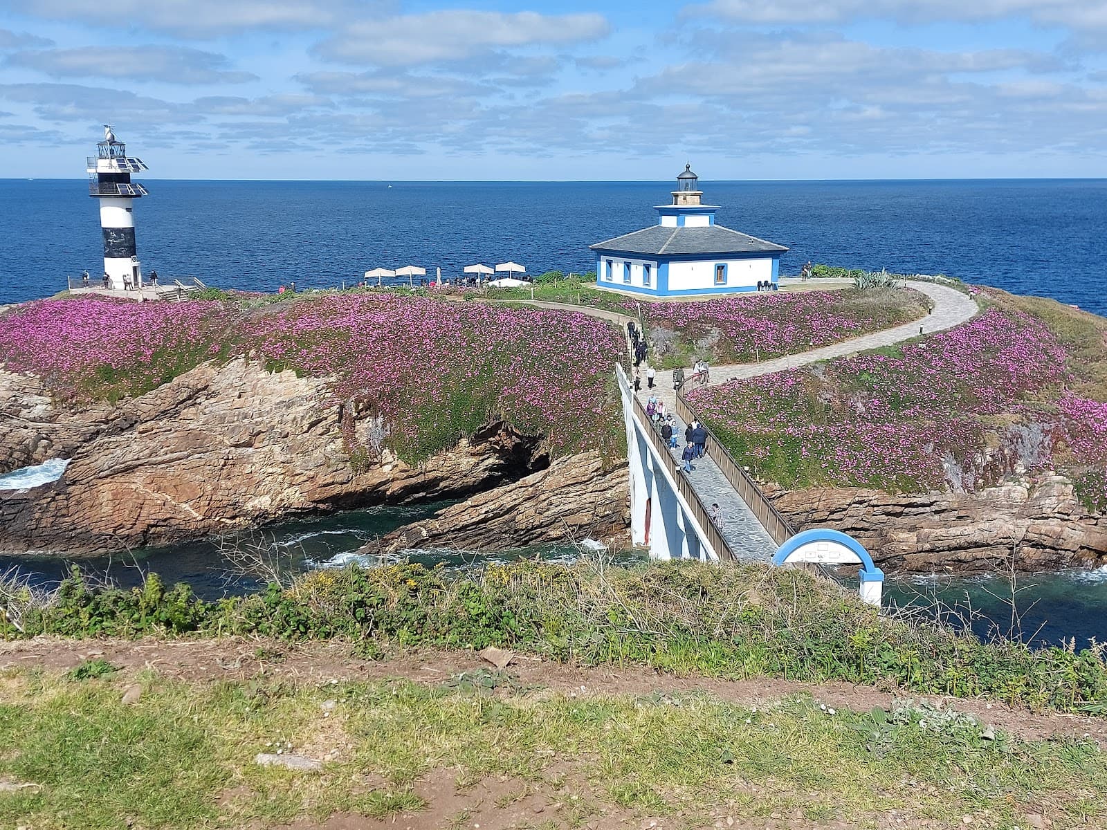 Illa Pancha Lighthouse - Image 1