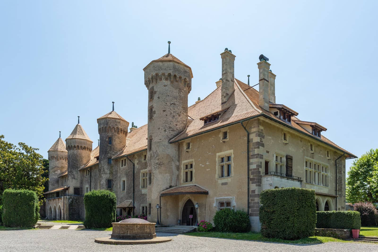 Castle Architecture & Reproductions