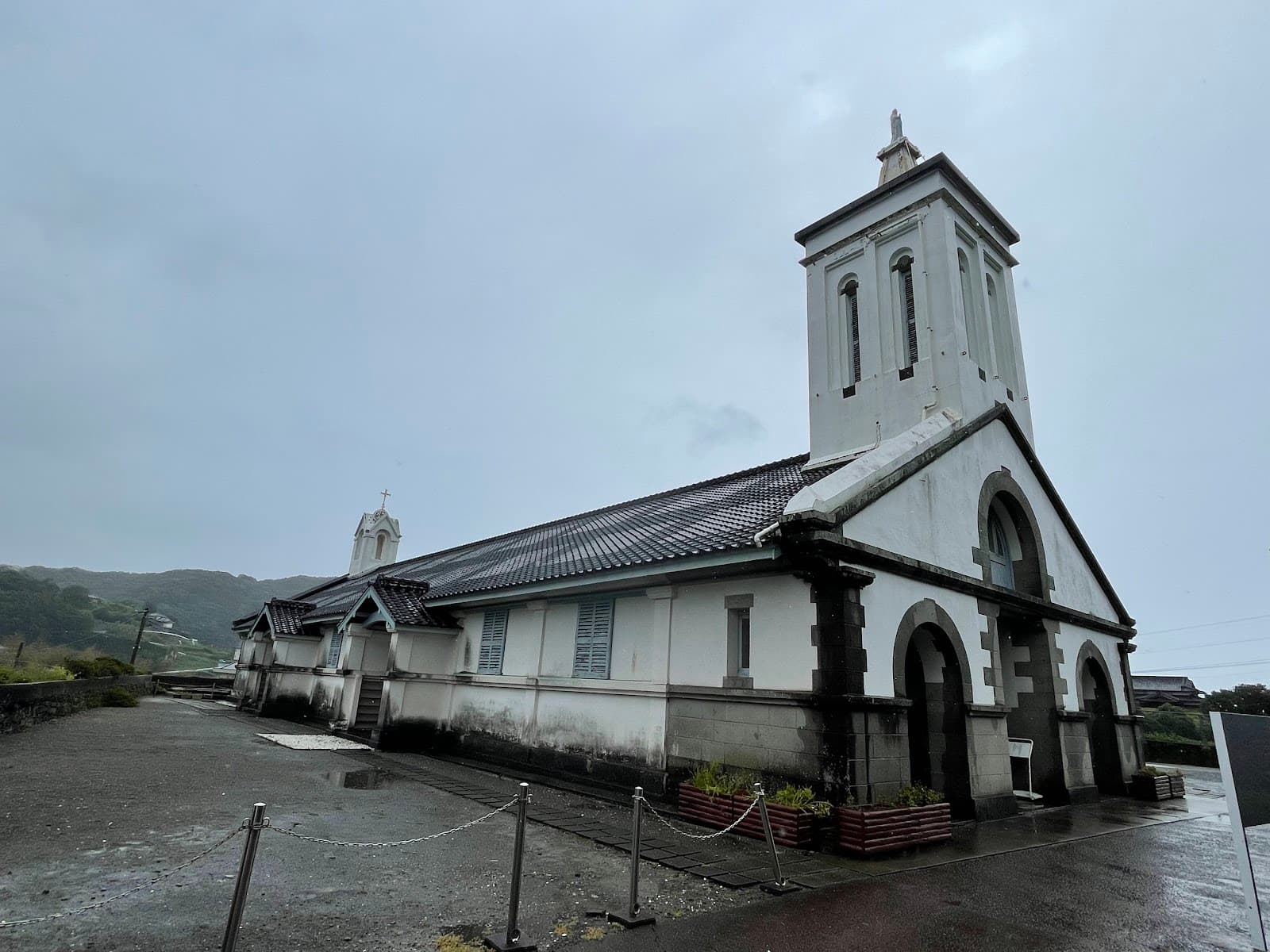 Shitsu Church - Image 1