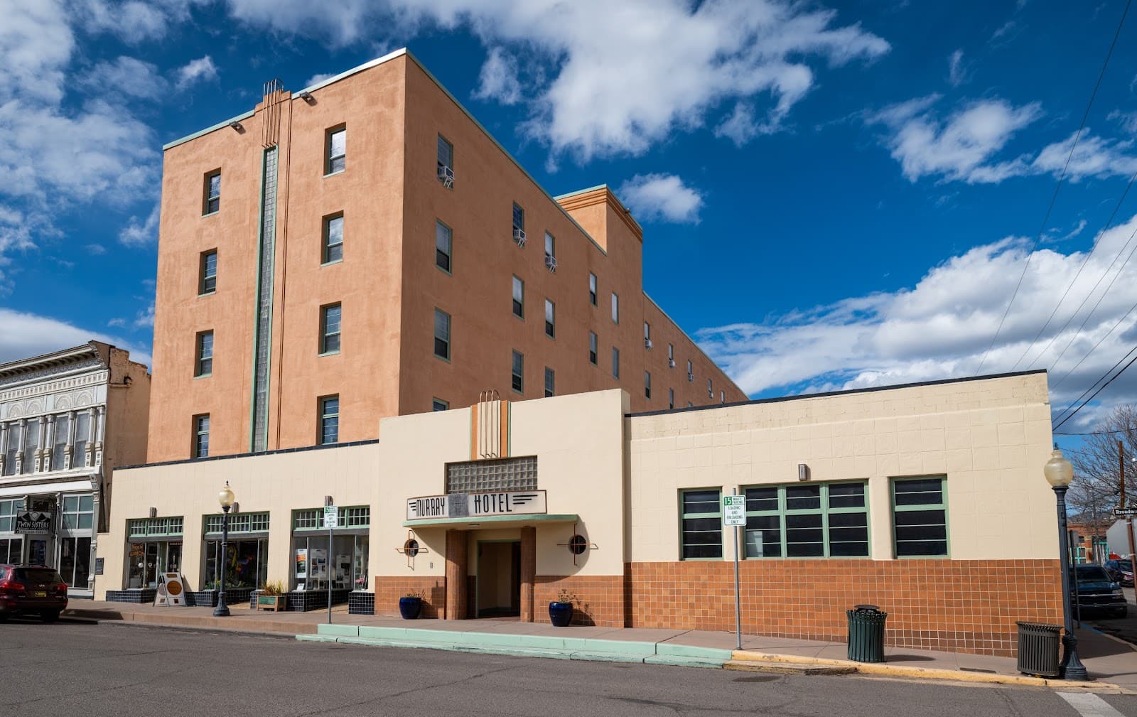 Murray Hotel - Image 1