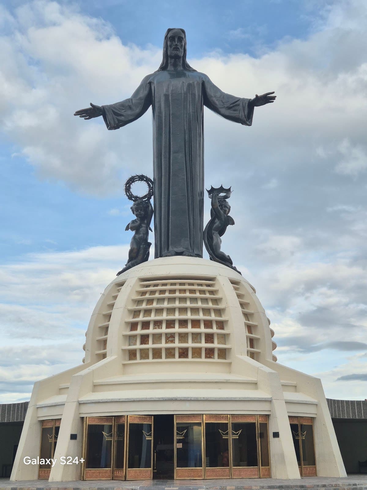 Cerro del Cubilete (Cristo Rey) - Image 1