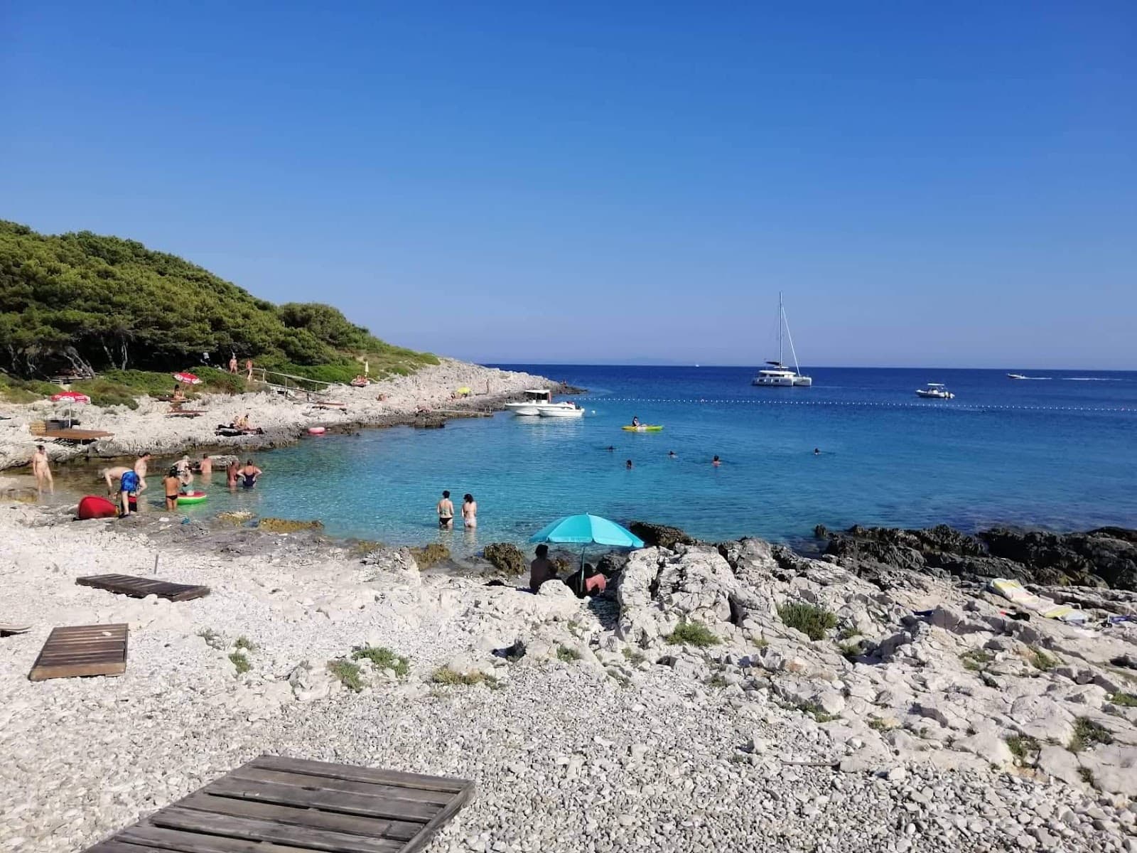 Jerolim Island Hvar - Image 1