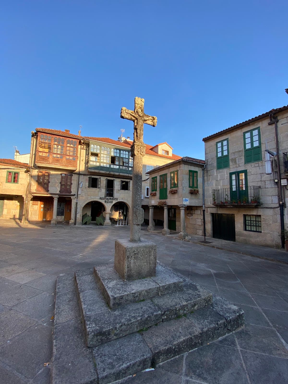 Pontevedra Old Town - Image 1