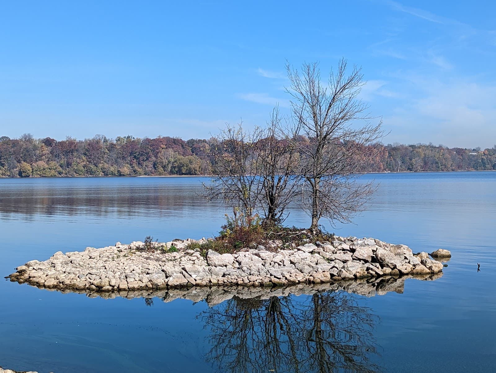Hamilton Waterfront Trail - Image 1