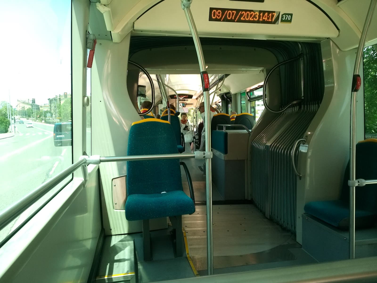 Arga Riverside Street Art Rochapea Trinitarios - Image 1