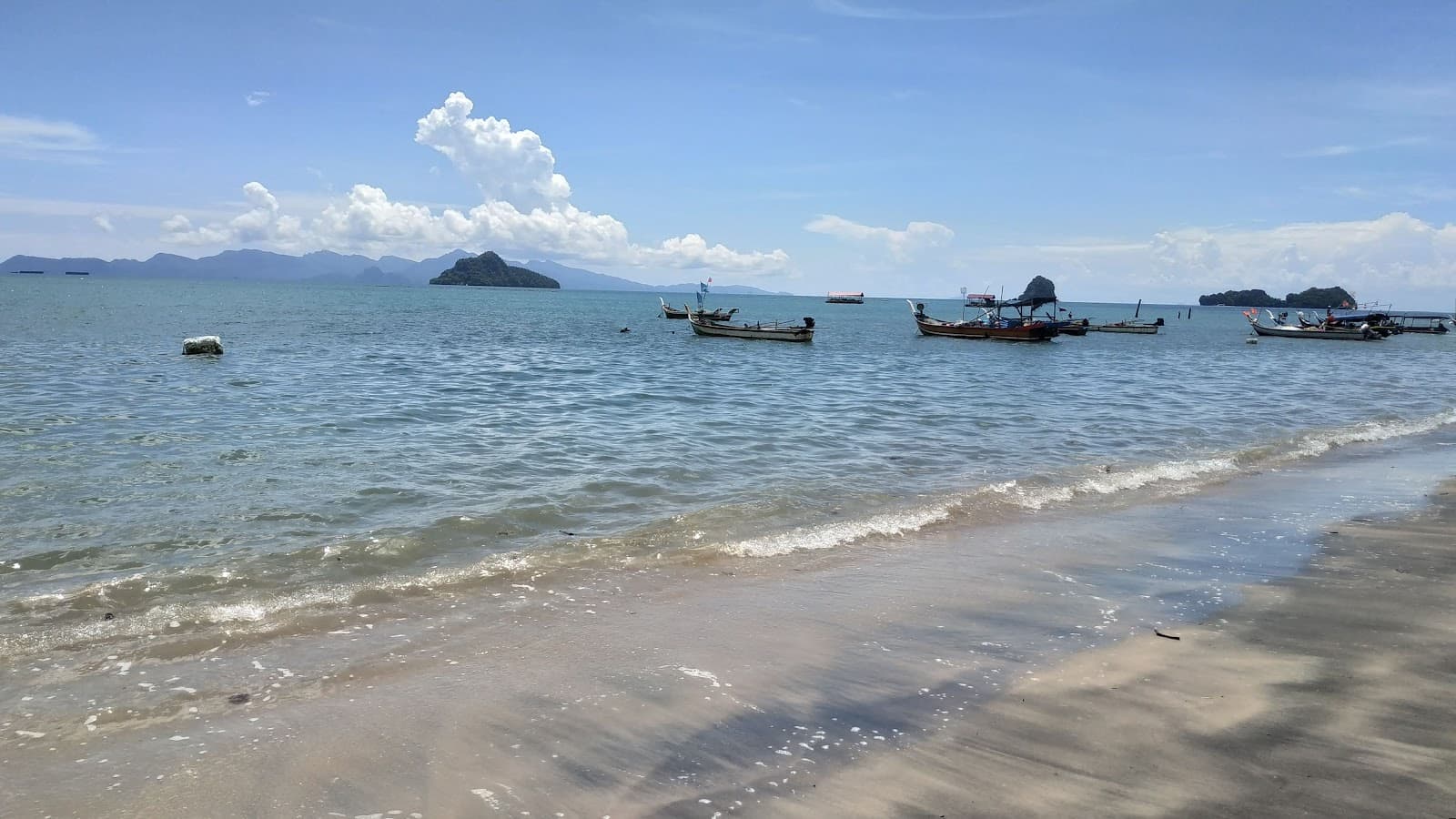 Pantai Pasir Hitam Langkawi - Image 1