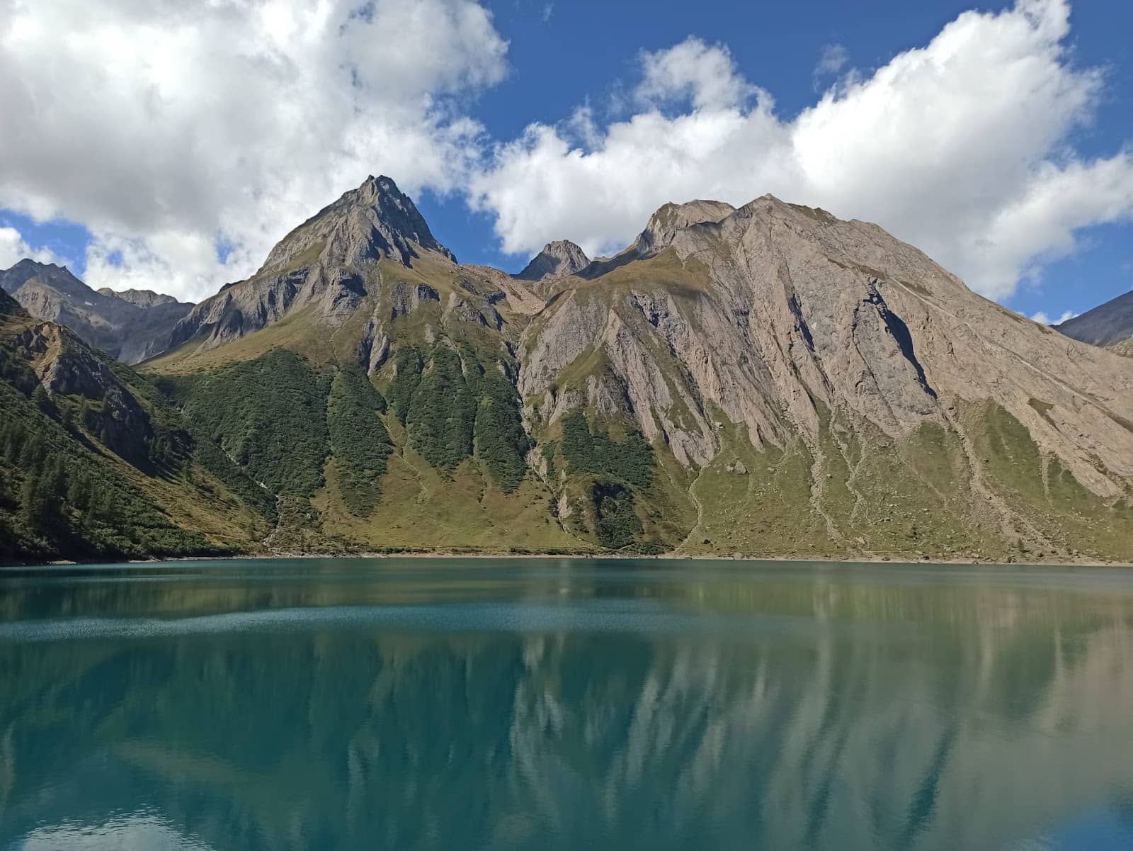 Surrounding Hiking Trails