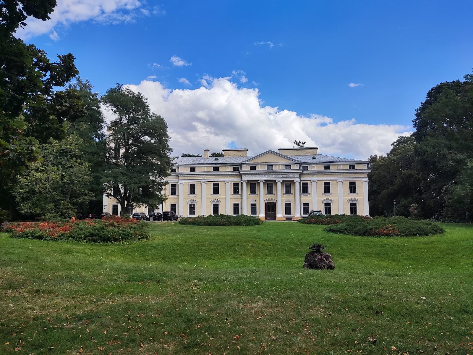 Verkiai Palace - Image 1